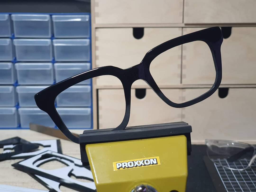 Custom bespoke Handmade Eyewear Sydney